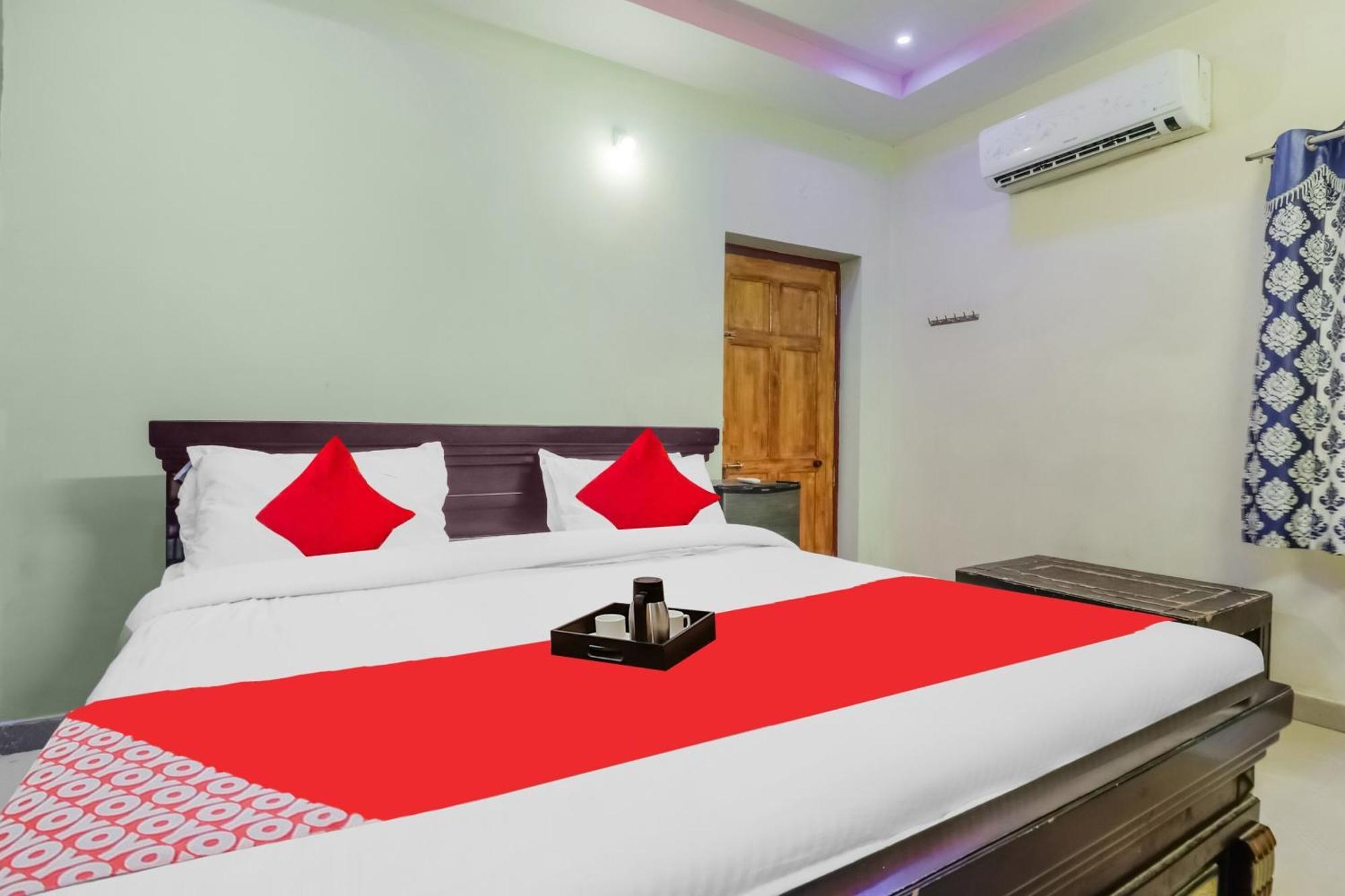Hotel O Sea Coast Sunny Resort Гунтур Екстер'єр фото